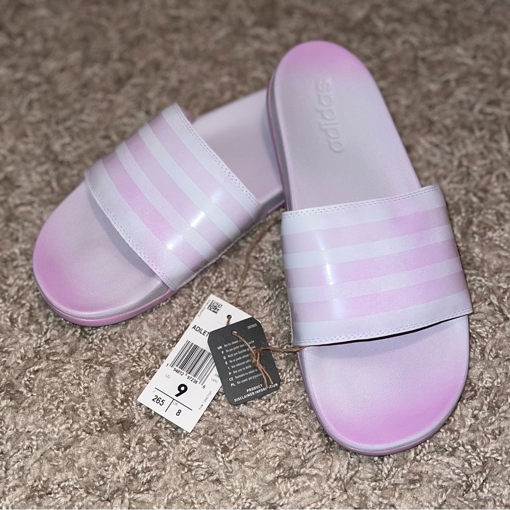 NWT!  Adidas Adilette Comfort Slides Sz 9